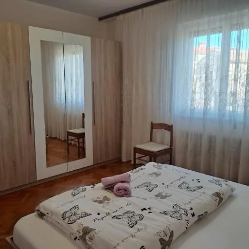 Apartment Parenzana Bibali 65 A 52460-Buje 0*, Buje Croatia
