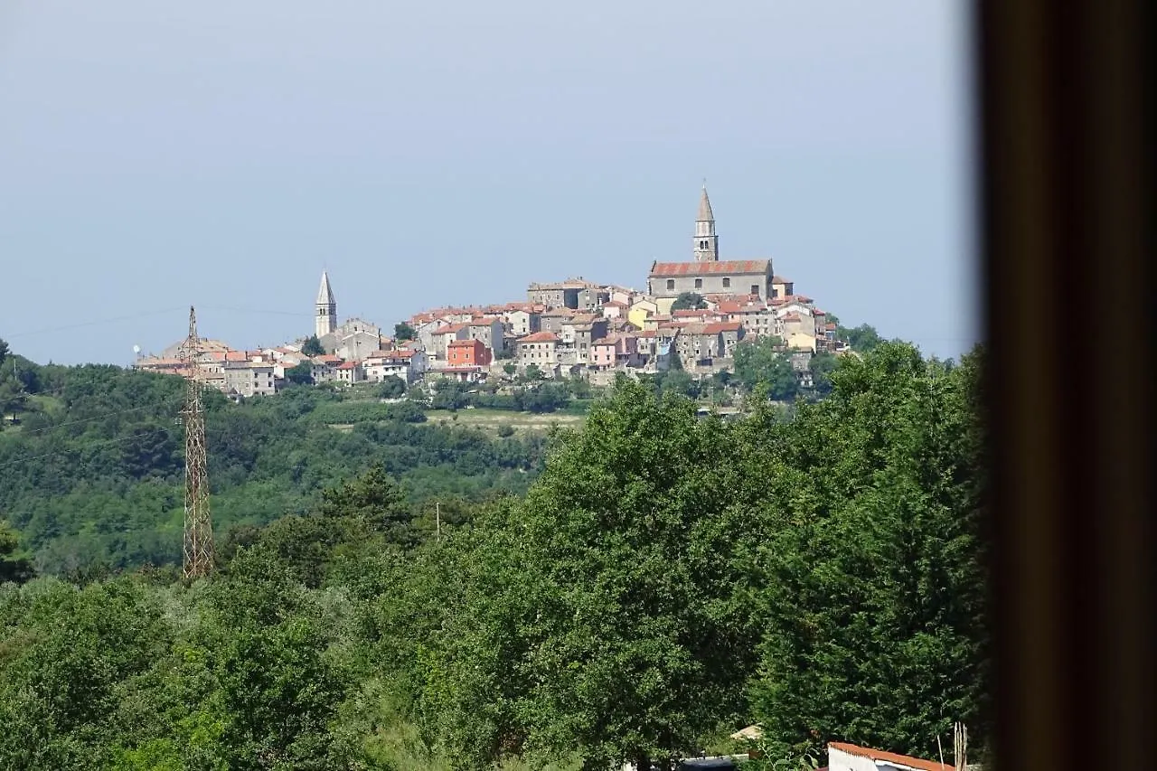 Apartment Parenzana Bibali 65 A 52460-Buje 0*, Buje